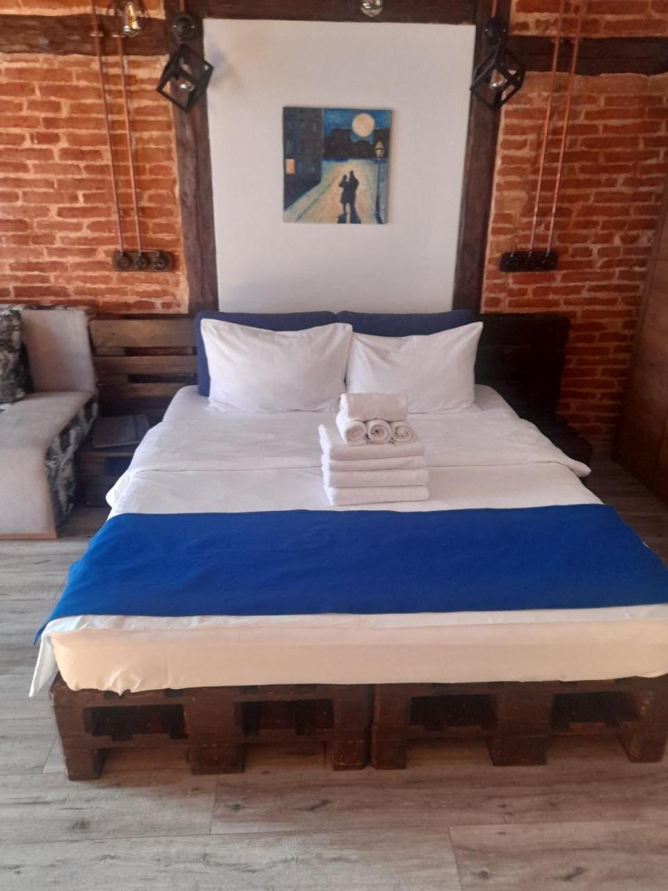 Апартаменти Cozy Loft в самому центрі Львова Екстер'єр фото