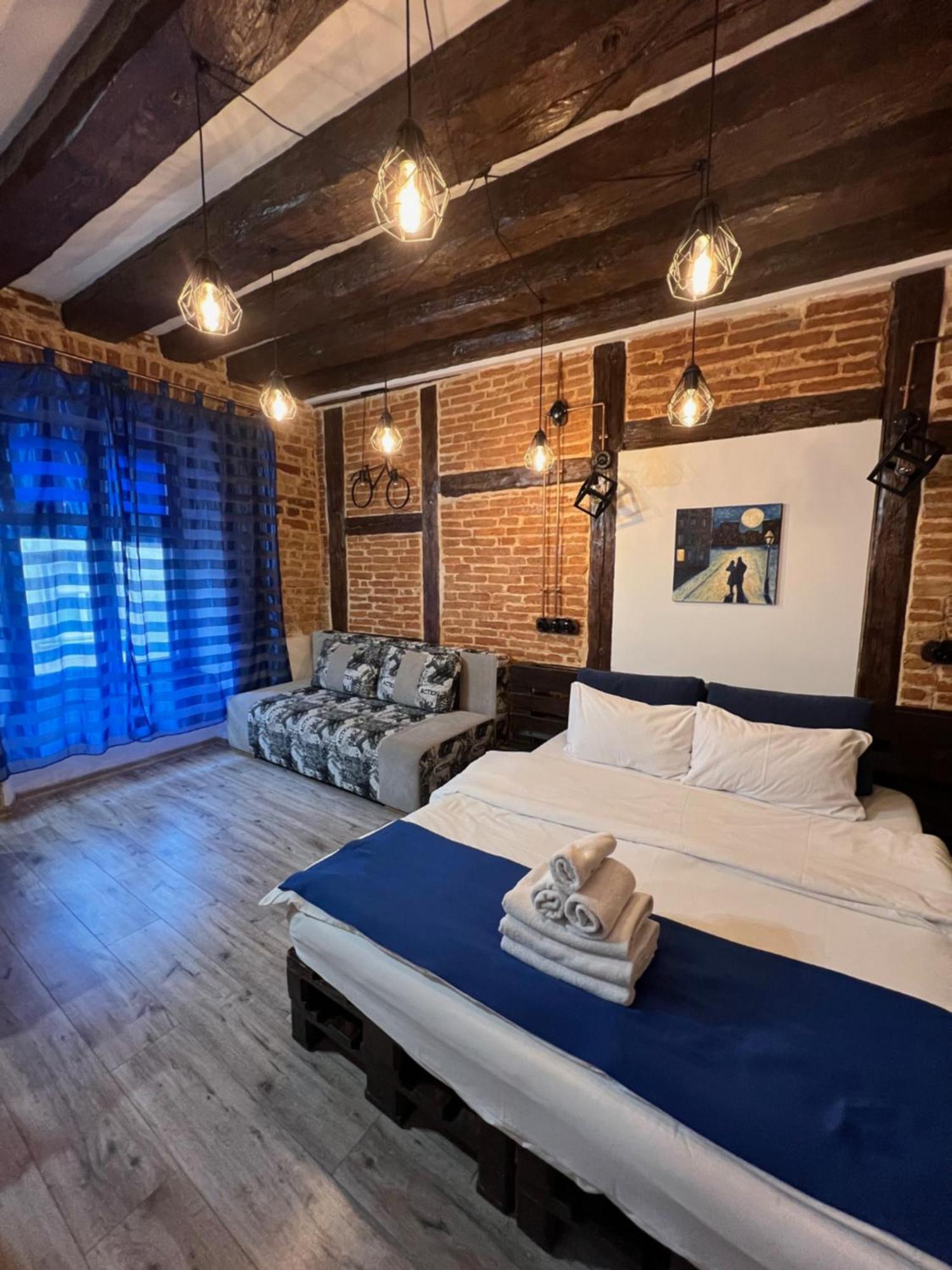 Апартаменти Cozy Loft в самому центрі Львова Екстер'єр фото